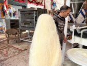 كنافة وقطائف وفرحة فى شوارع الدقهلية احتفالا بشهر رمضان المبارك.. فيديو
