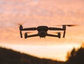 تكنولوجيا الداخلية تروض وحش النيران بالزرايب وتكتب ميلاد الإطفاء الذكى.. قصة دقائق حبست أنفاس القاهرة وحررتها عين الصقر الرقمية.. طائرات الدرون حسمت معركة الأرواح بمنشأة ناصر.. أجهزة حديثة تدخل قوات الإطفاء