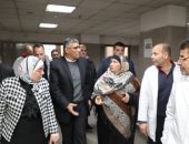 محافظ الجيزة يتفقد مستشفى الوراق المركزى فى زيارة مفاجئة.. ويستمع لشكاوى المرضى
