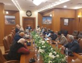 محافظ بورسعيد يشدد على رؤساء الأحياء وبورفؤاد بالمتابعة الميدانية للنظافة