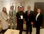 جامعة حلوان تواصل جهودها لجذب الطلاب الوافدين بزيارة السفارة القطرية