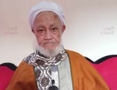 صوت من ذهب.. الشيخ صالح يوسف ابن الصالحية القديمة بالشرقية مسن قارب على الـ 90 عاما.. يقرأ القرآن وكأنه شاب فى العشرينات.. ومثله الأعلى شيخه ومعلمه أسد القراء أحمد عامر.. أمنيته رحلة عمرة مع زوجته