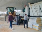 إزالة مزرعة دواجن بدون ترخيص بقرية الجمهورية فى الفيوم