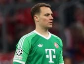 المدير الرياضي لبايرن ميونخ يطالب بضم نوير إلي منتخب المانيا