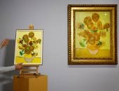 متحف فان جوخ يعرض نسخة من لوحة عباد الشمس مصنوعة من المكعبات