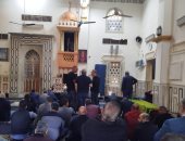 تامر هجرس يشيع جنازة حماته من مسجد مصطفى محمود