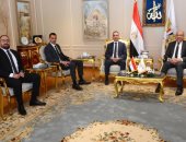 وزير الطيران يبحث مع وفد شركة سيتا العالمية التعاون المشترك فى مجال التحول الرقمى