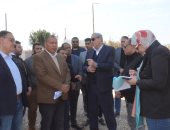 محافظ الغربية يتفقد مشروعات حياة كريمة بقرية نهطاي النموذجية