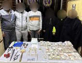 الداخلية تضبط تشكيل عصابى بالقاهرة لاتهامه بتقليد مشغولات ذهبية