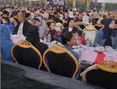 أكبر مائدة إفطار فى إمبابة.. 10 آلاف وجبة تجمع الصائمين من مسلمين ومسيحيين