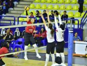 الأهلى يهزم الزمالك ويتوج بلقب دورى سيدات الطائرة.. صور