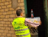 تسليم 800 كرتونة مواد غذائية للأسر المستحقة بقرى مركز أبو حماد بالشرقية