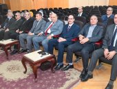 مجلس جامعة الفيوم يوافق على منح 41 درجة ماجستير و24 دكتوراه
