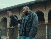 مسلسل الغاوي الحلقة 2.. أحمد مكى يرفض تقسيم الدولارات مع أصدقائه
