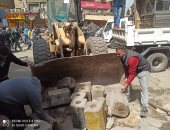 رفع إشغالات المفترشين للطريق العام فى منطقة ناهيا ومزلقان بولاق الدكرور