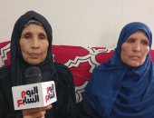 الأم المثالية بالشرقية.. صبرت على مرض زوجها وخرجت ضابطا وصيدليا (فيديو)