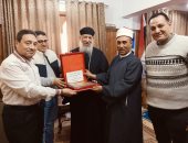 وكيل مطرانية البلينا بسوهاج يزور إدارة البلينا الأزهرية لبحث التعاون المشترك
