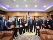 رئيس شركة الميناء يكرم المتميزين بقطاعات العمليات والمنسقين فى المطار