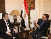 وزير الثقافة يلتقى السفير الأرمينى لبحث سبل تعزيز التعاون الثقافى