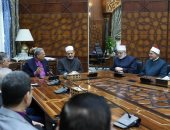 شيخ الأزهر يستقبل رئيس الطائفة الإنجيليَّة للتَّهنئة بعيد الفطر المبارك