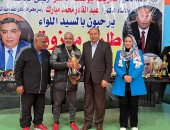 رئيس جامعة المنصورة يُكرّم الفائزين فى دورة الجامعة الرمضانية