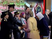 فى أجواء رمضانية.. وزارة الداخلية تزرع بذور الوفاء والتقدير عبر احتفالية عيد الأم.. تكرم أمهات المناطق الحضارية فى عيدهن.. وتزور المسنات تعبيراً عن الوفاء والتقدير لهن.. فيديو وصور