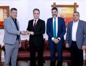 عائلة الشيخ عبد الفتاح الشعشاعي تهدى إذاعة القرآن الكريم تلاوات تذاع لأول مرة