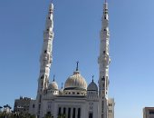 المجمع الإسلامى ببورفؤاد تحفة معمارية تطل على قناة السويس.. يمتاز بأربع قباب ضخمة ومئذنتين بارتفاع 60 مترًا.. افتُتح رسميًا في 1994 بعد 17 عامًا من إنشائه.. ويشمل معهدًا دينيًا ومكتبة وقاعة محاضرات