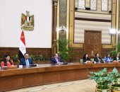 الرئيس السيسى يشارك فى لقاء المرأة المصرية والأم المثالية