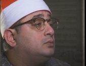 صوته يخترق القلوب.. آيات من القرآن الحكيم للقارئ الشيخ محمود الشحات أنور