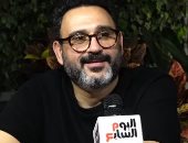 أكرم حسنى يستأنف تصوير فيلم زوجة رجل مش مهم بعد العيد