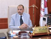 محافظ سوهاج يتابع تداعيات حادث انقلاب سيارة ميكروباص