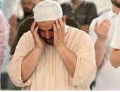 أجواء روحانية.. أكثر من 2.5 مليون من ضيوف الرحمن يشهدون ختم القرآن الكريم بالمسجد الحرام.. توافد ضيوف الرحمن بكثافة على أروقة وساحات وصحن المطاف.. دليل إرشادى لتسهيل تنقل المصلين.. ومصاحف بلغات متعددة