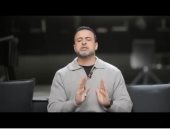 "لا تحكم على قدر الله من موقف واحد في حياتك".. حكمة الله يشرحها مصطفى حسني