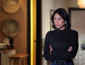 إنجي كيوان فتاة رومانسية في مسلسل وتقابل حبيب وتعيش قصة حب من طرف واحد