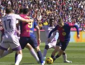 برشلونة يتقدم على جيرونا بهدف عكسى فى الشوط الأول.. فيديو
