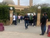 عضو الأهلي و رئيس وادي دجلة في جنازة حرم الراحل محمود الجوهري