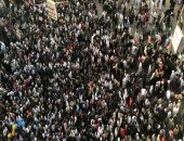 الآلاف من أبناء الغربية يرفعون أعلام فلسطين ويعلنون رفض تهجير الفلسطينيين