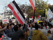 الملايين ينتفضون فى العاصمة والمحافظات ضد تهجير الفلسطينيين ويدعمون القيادة السياسية.. القاهرة الكبرى تنتفض بهتافات "لا للتهجير".. والقليوبية ترفع الأعلام الفلسطينية.. أهالى جنوب سيناء: غزة فى القلب..فيديو وصور