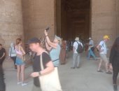 انتعاشة سياحية بالمناطق الأثرية فى أسوان وتوزيع هدايا على المتنزهين بالحدائق