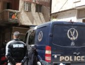 النيابة العامة تصل موقع انهيار عقار الجمرك فى الإسكندرية 