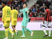 نانت يهزم نيس 2 - 1 في الدوري الفرنسي بمشاركة مصطفى محمد وعبد المنعم