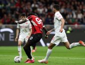 التعادل 2-2 يحسم مواجهة ميلان ضد فيورنتينا في الدوري الإيطالي.. فيديو