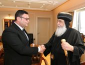 وزير الإسكان يستقبل ممثلي دير "الأنبا بولا" بالبحر الأحمر لمناقشة موقف أعمال المرافق