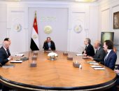 الرئيس السيسى يبحث مع رئيس شركة "ألستوم الفرنسية العالمية" مستجدات المجمع الصناعى ببرج العرب وتطورات مشروع الخط السادس للمترو وإدارة وتشغيل "المونوريل".. ويشدد على تحقيق رؤية الدولة في تطوير قطاع النقل