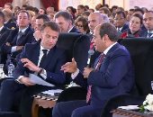 الرئيس السيسى وماكرون يبحثان هاتفيا مستجدات الأوضاع الإقليمية والتصعيد العسكرى بالمنطقة