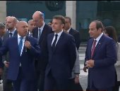 الرئيس السيسى ونظيره الفرنسى يستمعان لشرح وزير النقل عن أهمية محطة عدلى منصور