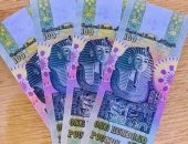 تعرف على حقيقة إصدار فئة 100 جنيه بلاستيكية