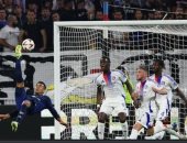 ليون ضد مانشستر يونايتد.. تعادل مثير فى الشوط الأول بالدورى الأوروبى