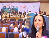 وزيرة التضامن تكرم محمد السعدى وفريق عمل مسلسل لام شمسية.. مايا مرسى تشكر الشركة المتحدة للخدمات الإعلامية.. وتؤكد المسلسل خلق قوة ناعمة توعوية وسيظل علامة فى تاريخ الدراما.. والسعدى: فريق العمل قدم نقلة نوعية
